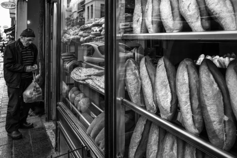 Same Time Tomorrow: How Oakland's Bakery Regulars Accidentally Built a Neighborhood